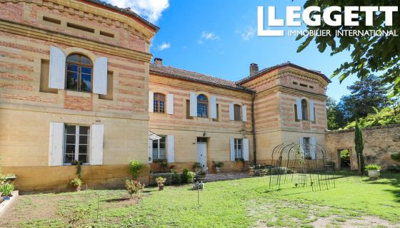 A louer MAISON  DE MAîTRE  UZES