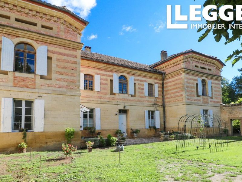 A louer MAISON  DE MAîTRE  UZES