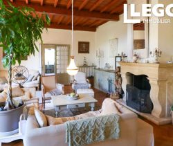 A louer MAISON  DE MAîTRE  UZES