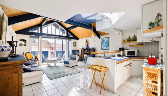 A louer LOFT T3 70 M2  SAINT JEAN DE LUZ
