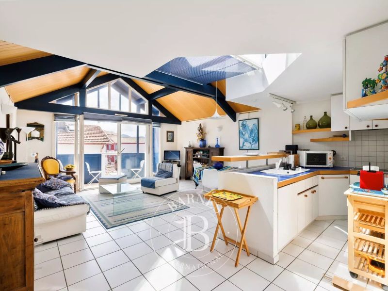 A louer LOFT T3 70 M2  SAINT JEAN DE LUZ
