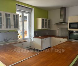 A vendre MAISON  4 PIECES 119 M2  LESPARRE MEDOC