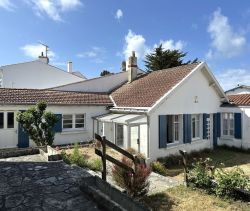 A vendre MAISON  4 PIECES 166 M2 BORD DE MER SAINT GILLES CROIX DE VIE