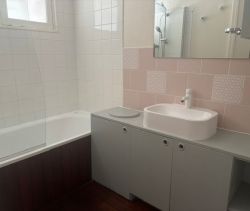 A louer APPARTEMENT T5 91 M2  LISIEUX