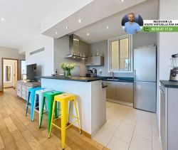 A louer APPARTEMENT T4 96 M2 BORD DE MER CANNES