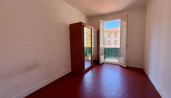 A louer APPARTEMENT T2 53 M2 BORD DE MER NICE