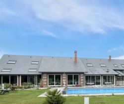 A vendre PropriETE 340 m² PISCINE ETRETAT