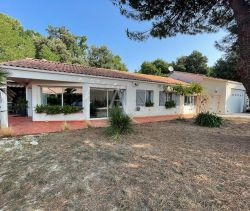 A vendre MAISON  12 PIECES 220 M2 BORD DE MER JARD SUR MER