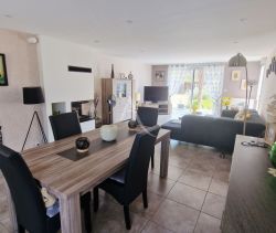 A vendre MAISON  5 PIECES 145 M2 BORD DE MER TALMONT SAINT HILAIRE