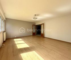 A louer APPARTEMENT T3 70 M2  AMIENS