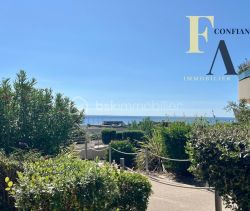A louer APPARTEMENT T2 41 M2 TERRASSE BORD DE MER MEZE