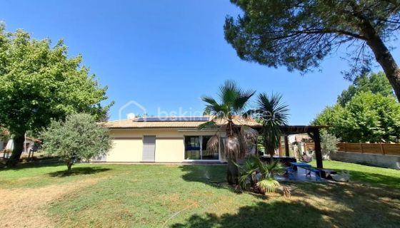 A louer MAISON  CONTEMPORAINE BORD DE MER SALLES