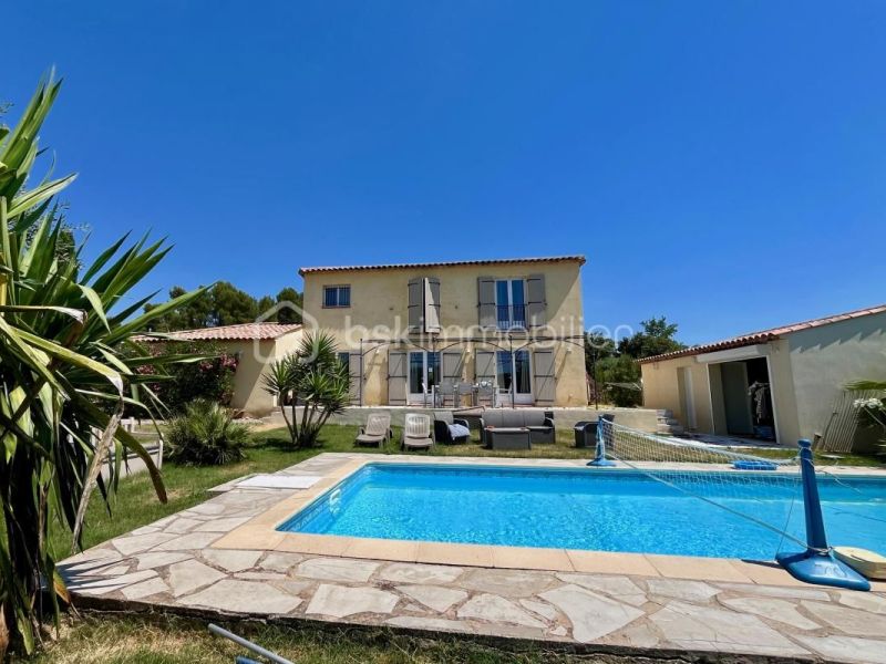 A louer MAISON  7 PIECES 168 M2  DRAGUIGNAN