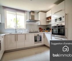 A louer APPARTEMENT T4 72 M2 BORD DE MER HYERES