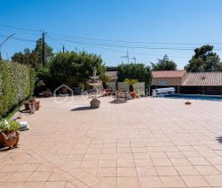 A louer MAISON  3 PIECES 86 M2 BORD DE MER FREJUS