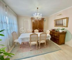 A louer APPARTEMENT NEUF T4 103 M2 BORD DE MER HYERES