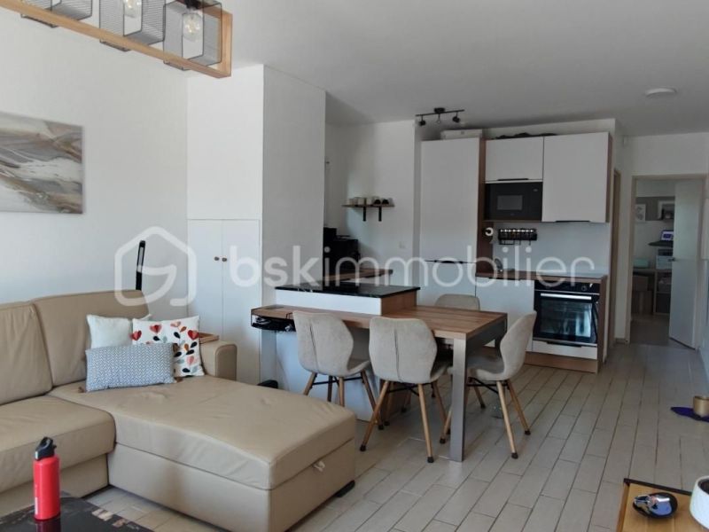 A louer APPARTEMENT NEUF T2 38 M2 TERRASSE PLAGE à PIED SAINT RAPHAEL
