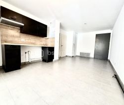 A louer APPARTEMENT T2 38 M2 TERRASSE BORD DE MER SERIGNAN