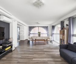 A louer APPARTEMENT T4 117 M2 BORD DE MER VALLAURIS