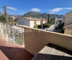 A louer APPARTEMENT T2 37 M2 TERRASSE BORD DE MER TOULON