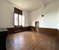 A louer APPARTEMENT T3 111 M2  PAU