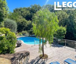 A louer MAISON  6 PIECES 200 M2  GRASSE