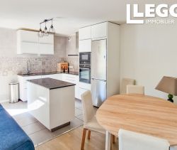 A louer APPARTEMENT T4 80 M2  BORDEAUX