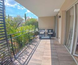 A louer APPARTEMENT T2 43 M2 TERRASSE BORD DE MER COGOLIN