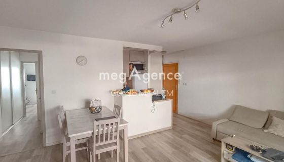 A louer APPARTEMENT T2 49 M2 TERRASSE BORD DE MER CAVALAIRE SUR MER