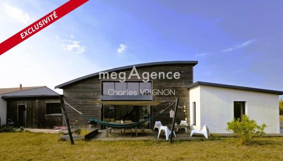 A louer MAISON  D'ARCHITECTE BORD DE MER LES SABLES D OLONNE