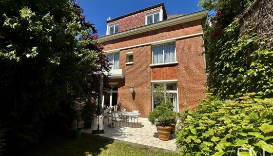 A vendre grande Maison avec jardin 9 PIECES 262 M² Saint-Valery-en-Caux