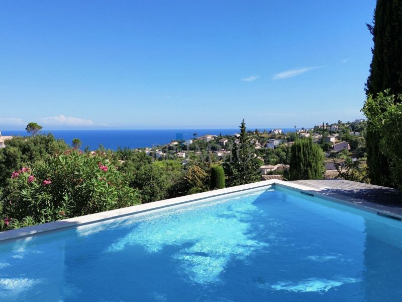 A vendre MAISON  5 PIECES 124 M2 VUE MER LES ISSAMBRES