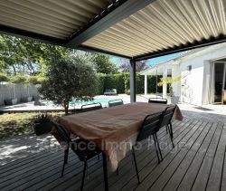 A vendre MAISON  5 PIECES 127 M2  SAINT AUBIN DE MEDOC