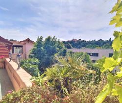 A louer APPARTEMENT T4 73 M2 TERRASSE BORD DE MER CAGNES SUR MER