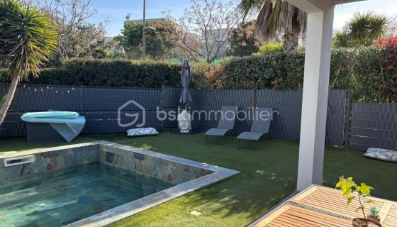 A louer MAISON  CONTEMPORAINE BORD DE MER AGDE