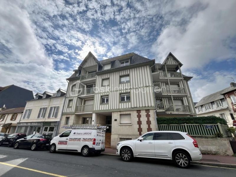 A louer STUDIO  30 M2 BORD DE MER DEAUVILLE