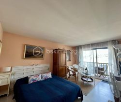 A louer STUDIO  30 M2 BORD DE MER DEAUVILLE