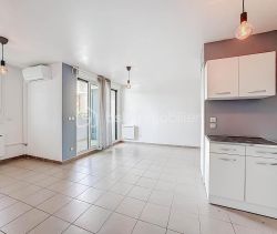 A louer APPARTEMENT T3 60 M2 TERRASSE BORD DE MER PALAVAS LES FLOTS