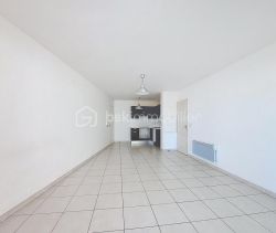 A louer APPARTEMENT T2 50 M2 TERRASSE BORD DE MER LA SEYNE SUR MER