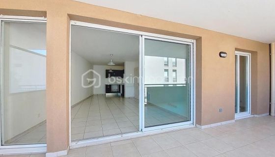 A louer APPARTEMENT T2 50 M2 TERRASSE BORD DE MER LA SEYNE SUR MER