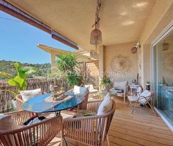 A louer APPARTEMENT T2 55 M2 TERRASSE BORD DE MER AJACCIO