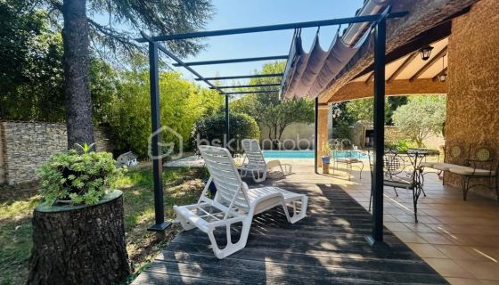 A louer MAISON  4 PIECES 108 M2  NIMES