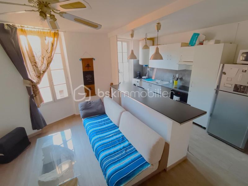 A louer APPARTEMENT T3 54 M2 BORD DE MER LA SEYNE SUR MER