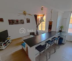 A louer APPARTEMENT T3 54 M2 BORD DE MER LA SEYNE SUR MER