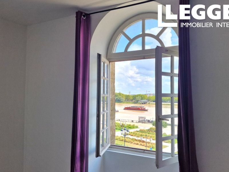 A louer STUDIO  30 M2  BORDEAUX