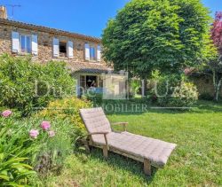A louer MAISON  DE MAîTRE  UZES