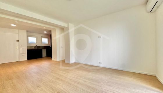 A louer APPARTEMENT NEUF T2 48 M2 TERRASSE BORD DE MER CANNES