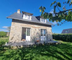 A vendre CHARMANTE MAISON ANNEES 20 3 PIECES  Brignogan PLAGE