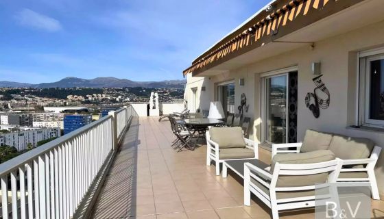 APPARTEMENT DE PRESTIGE T3 97 M2 TERRASSE BORD DE MER NICE