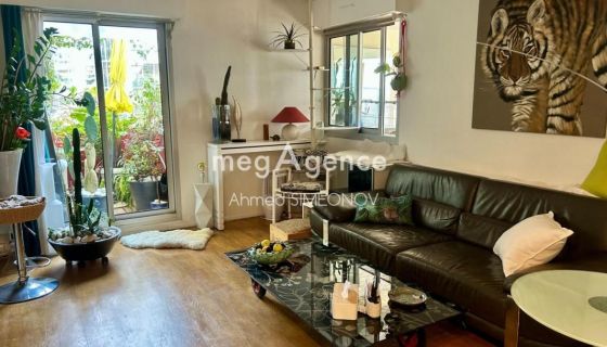 A louer APPARTEMENT T3 48 M2 TERRASSE  BORDEAUX